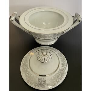 Seyei Fine China Japan Sugar Bowl Brilliant 3208 Porcelain. Excellent Condition!